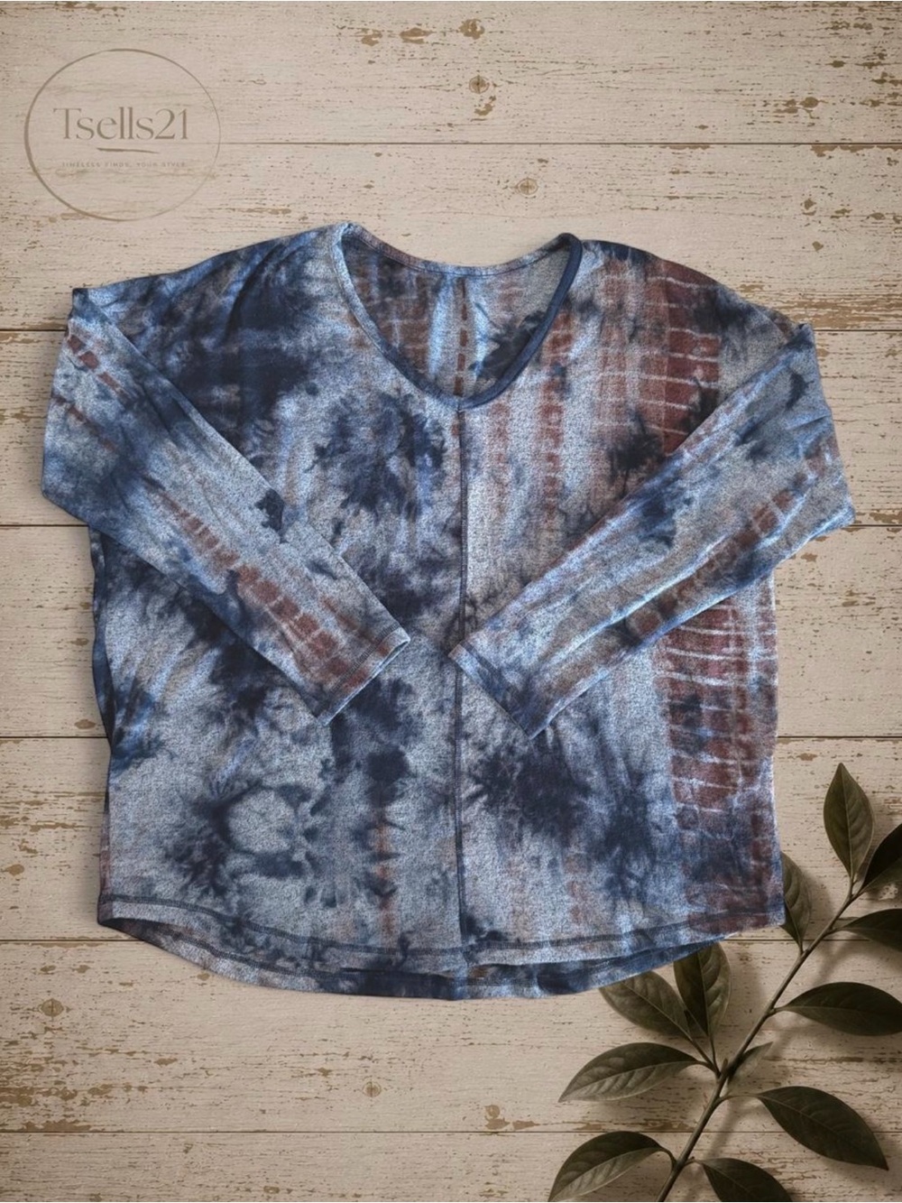 Oversized Grunge Tie-Dye V-Neck Long Sleeve Top - Size 3X